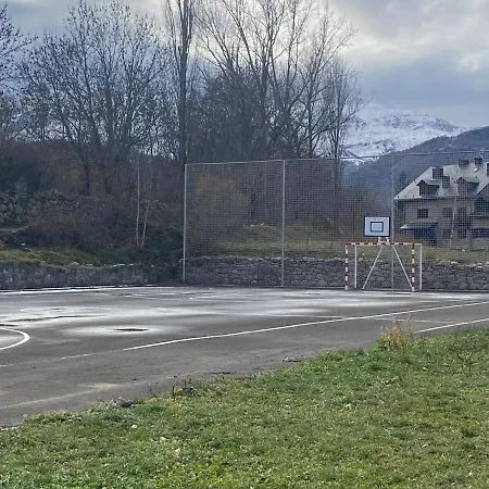 Check-in Casas Cumbre De Benasque * Eriste