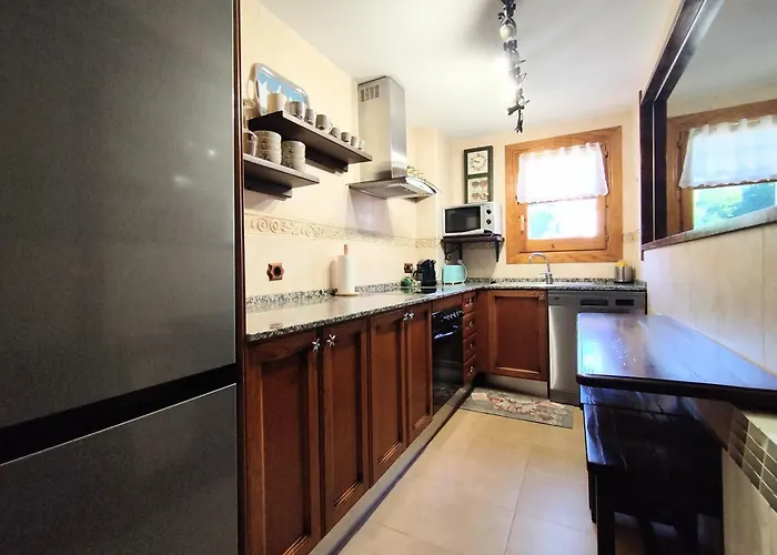 Check-in Casas Cumbre De Benasque * Eriste