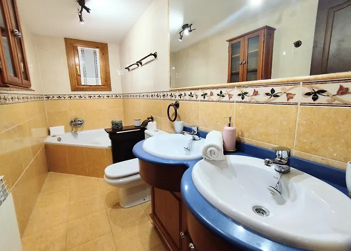 Check-in Casas Cumbre De Benasque * Eriste